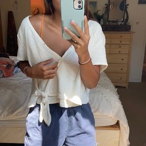 Comfy and cut knit top!